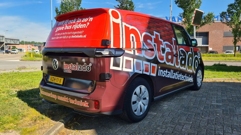 Instalado_zijaanzichtrechts_expointreclame